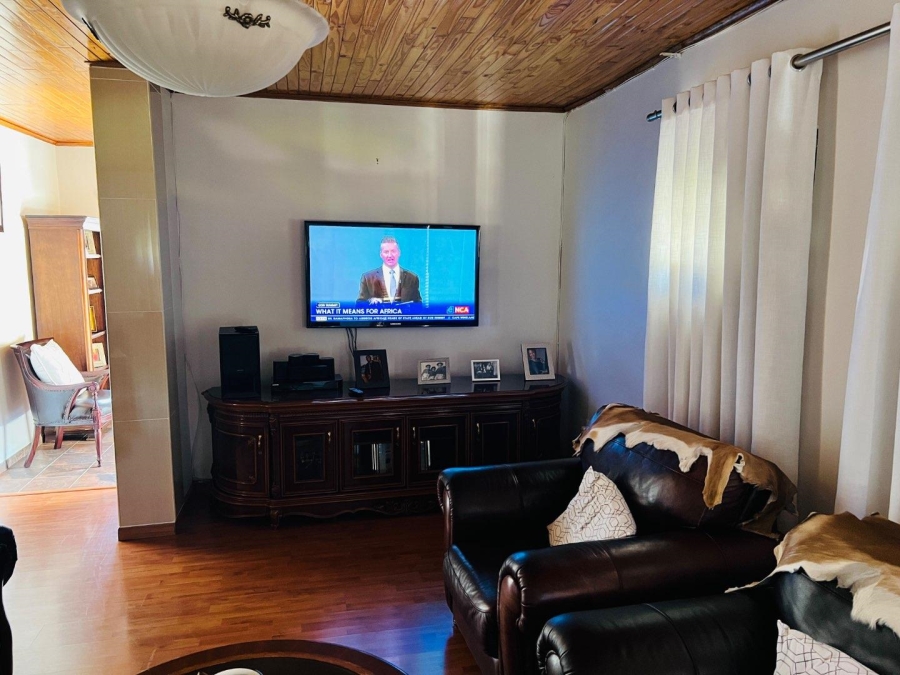 3 Bedroom Property for Sale in Mmabatho North West